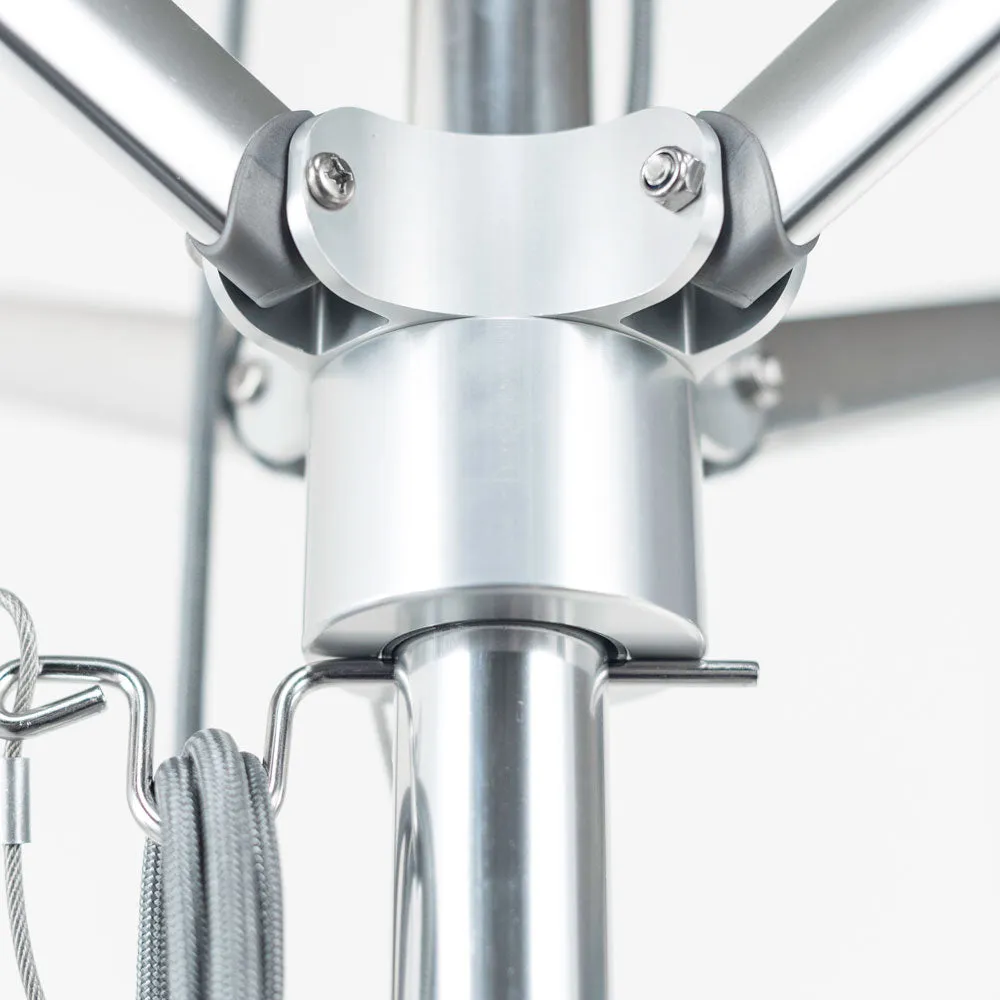 7.5' Oct Greenwich Aluminum Market Umbrella