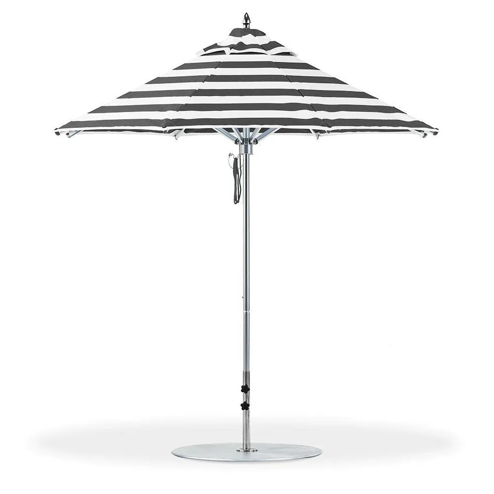 7.5' Oct Greenwich Aluminum Market Umbrella