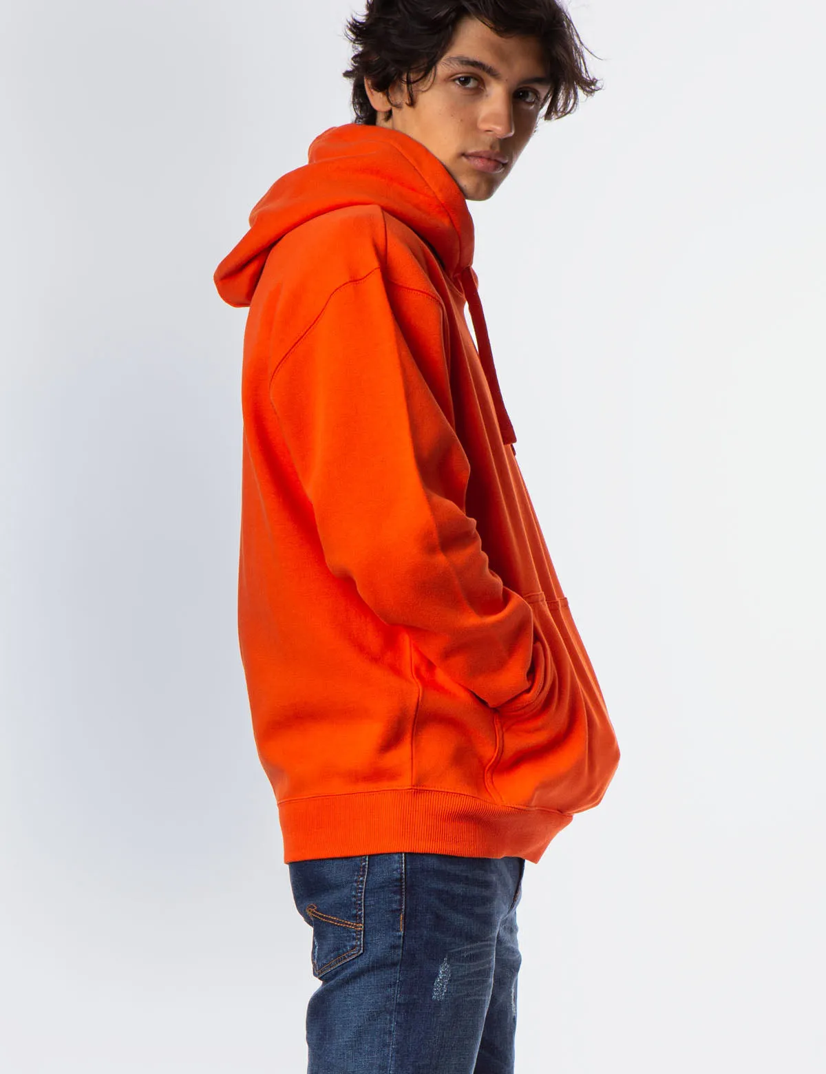 CLASSIC PULLOVER HOODIE