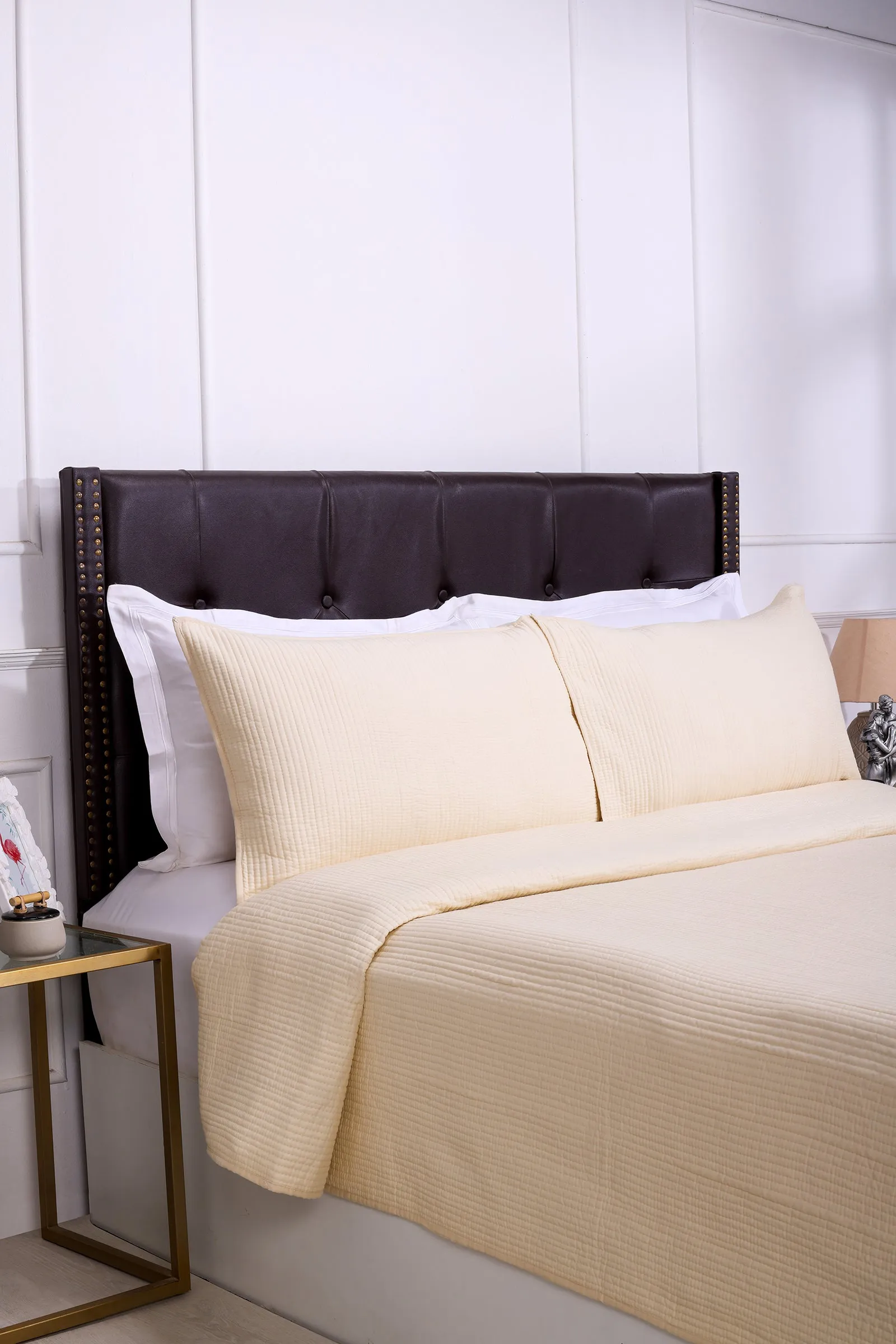 Fine Cotton Quilted Ivory Bedcover