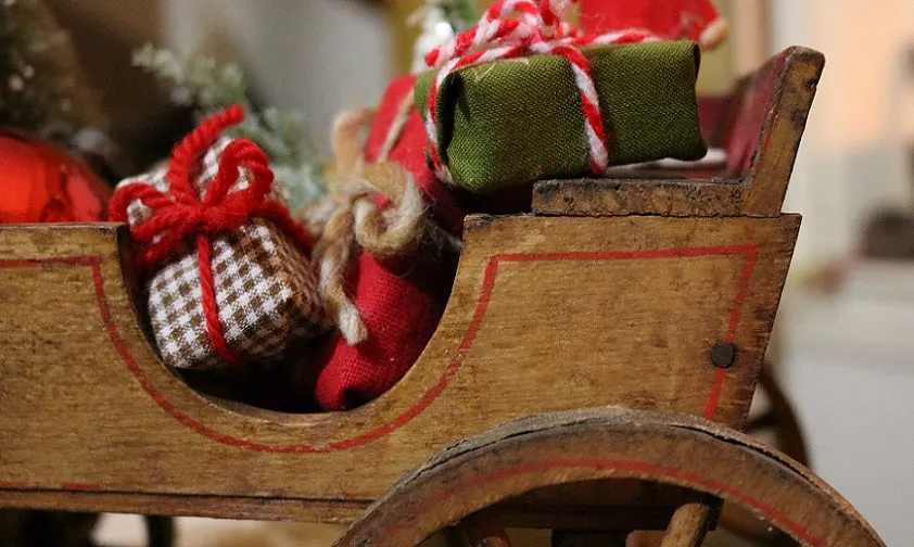 Pull Toy Horse Double Team Stenciled Cart